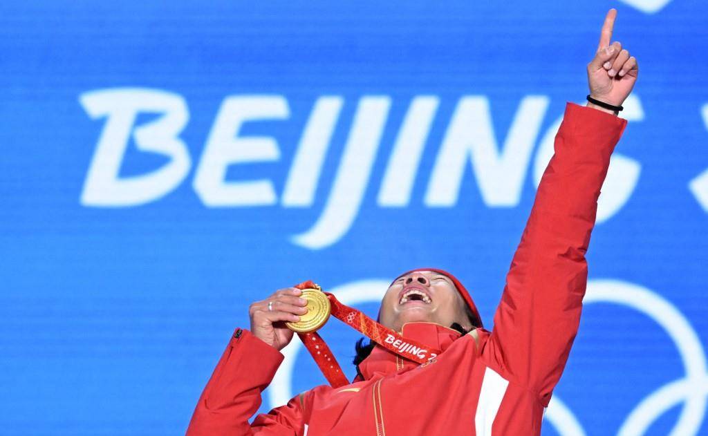 包含冲刺阶段巴黎圣日耳曼备战CBA季后赛；完成体检细节曝光；管理层满意；训练强度明显提升的词条爱游戏体育